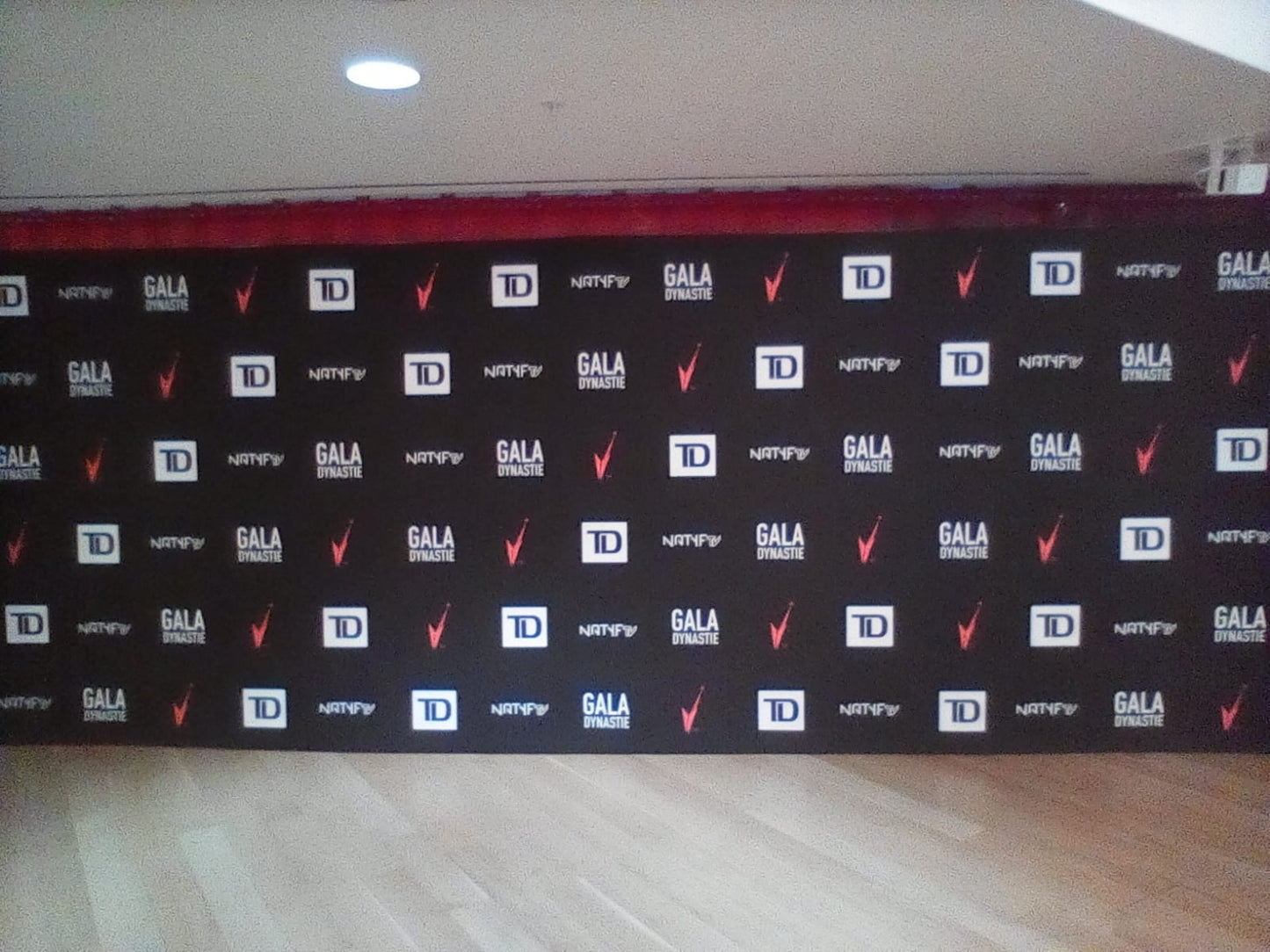 PopUp Wall